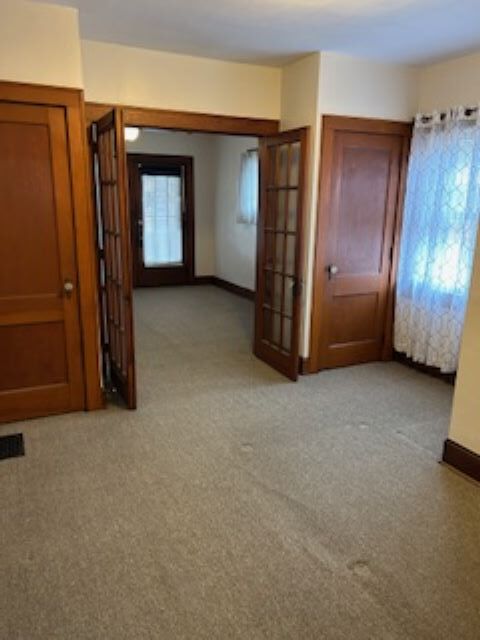 Foto del edificio - 1311 Woodlawn Ave