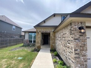Building Photo - 7519 Broadmoor Cv