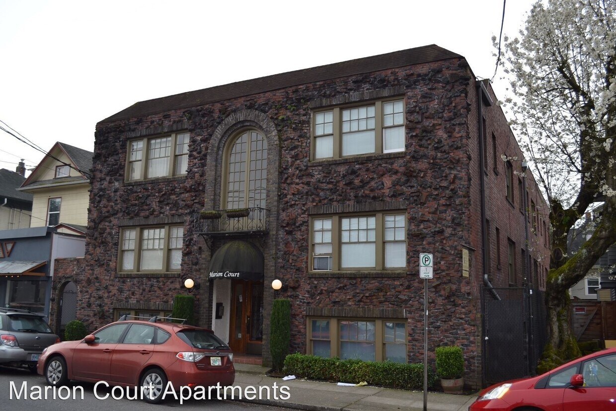 Primary Photo - 3334 SE Hawthorne Blvd