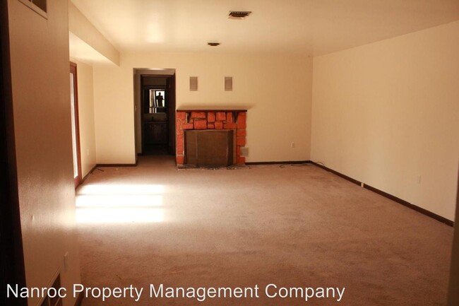 Building Photo - 1055-1099 Nanroc Dr