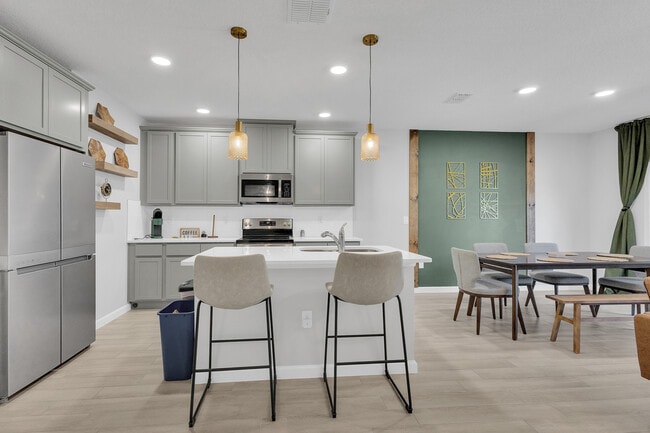 Building Photo - Saint Cloud - Multi Unit