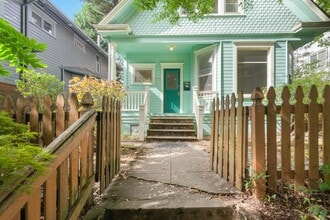 Building Photo - 3523 N Gantenbein Ave