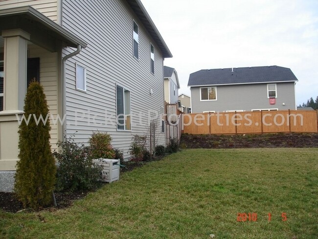 Foto del edificio - 560 NW Arendal Way
