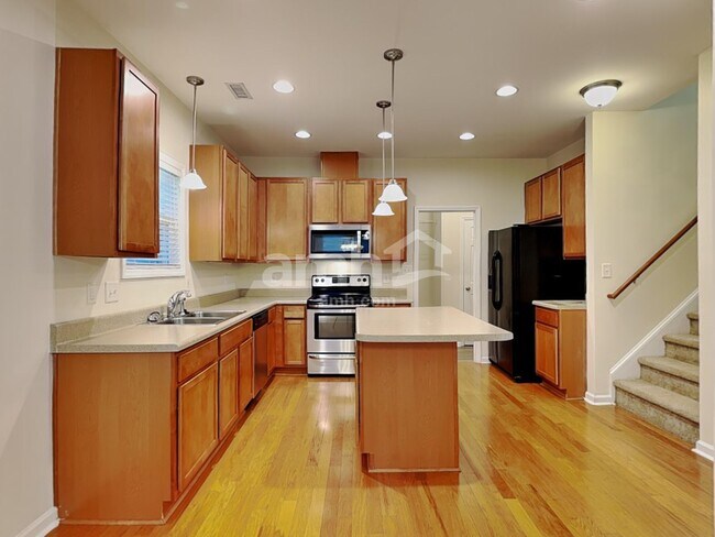 Foto del edificio - 2825 Tulip Poplar Cir