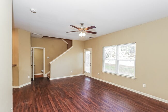 Building Photo - 498 Highland Falls Dr