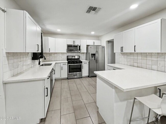 Photo - 1542 W 5th Pl House