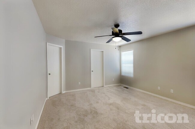 Building Photo - 1506 Sierra Norte Loop NE