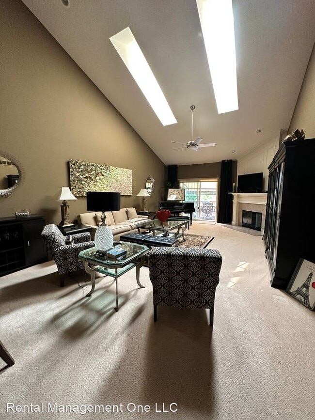 Building Photo - 4 br, 3 bath House - 647 Telya Ridge