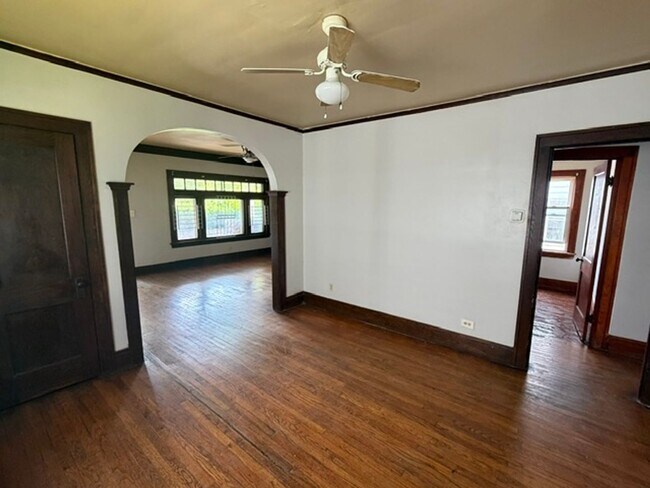 Foto del edificio - 3376 W 95th St