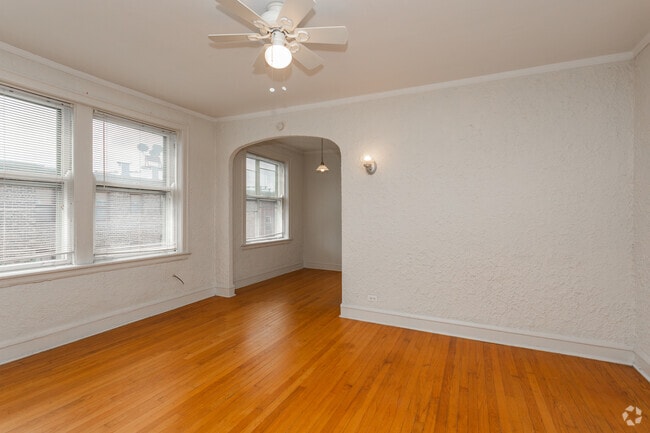 Building Photo - Winthrop Manor