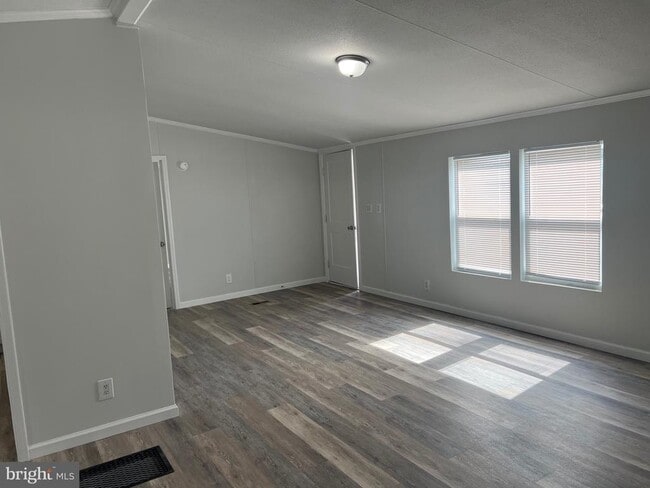 Building Photo - 46 Dugan Ct