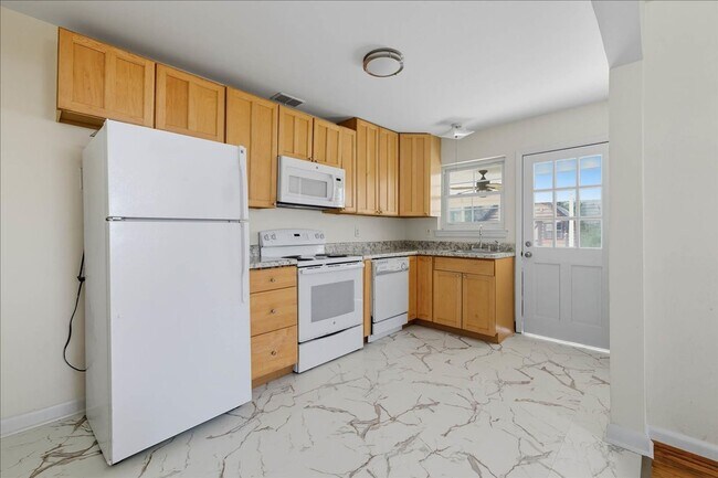 Foto del edificio - 3 bedroom house in Henrico County