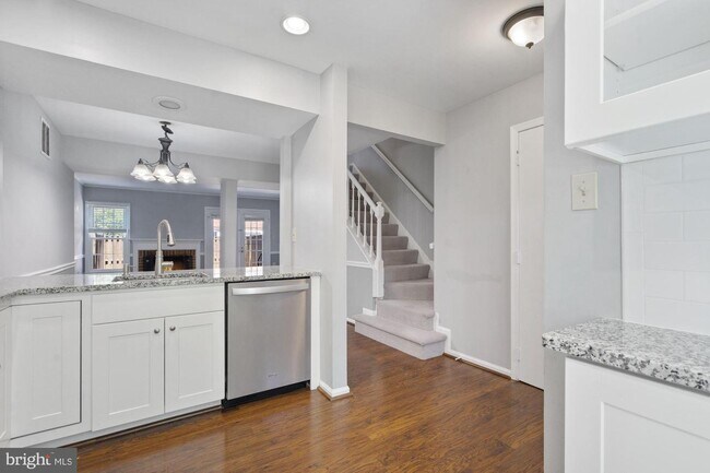 Foto del edificio - 2522D S Arlington Mill Dr