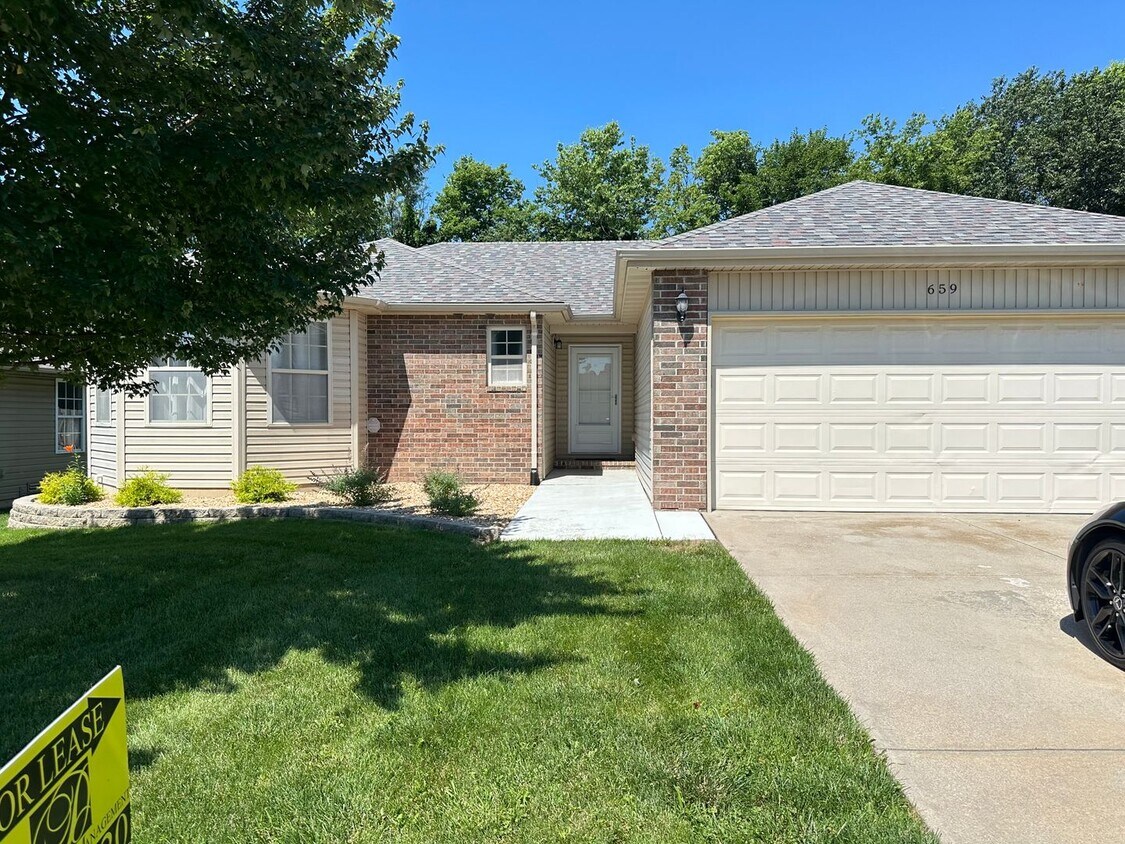 Willard Schools! Beautiful House with Op... - Willard Schools!   Beautiful House with Op...