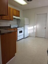 Building Photo - 310 Ives Ave