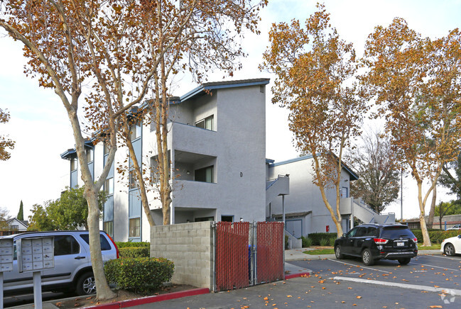 Foto del edificio - Bayshore Estates