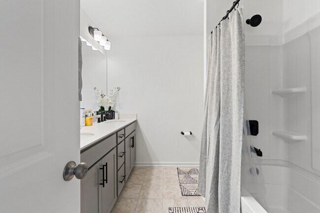 Foto del edificio - 1204 Hardin Hill Lane