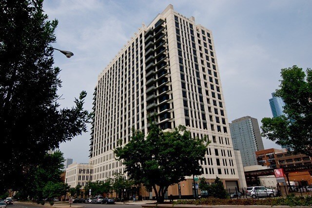 Building Photo - 1255 S State St