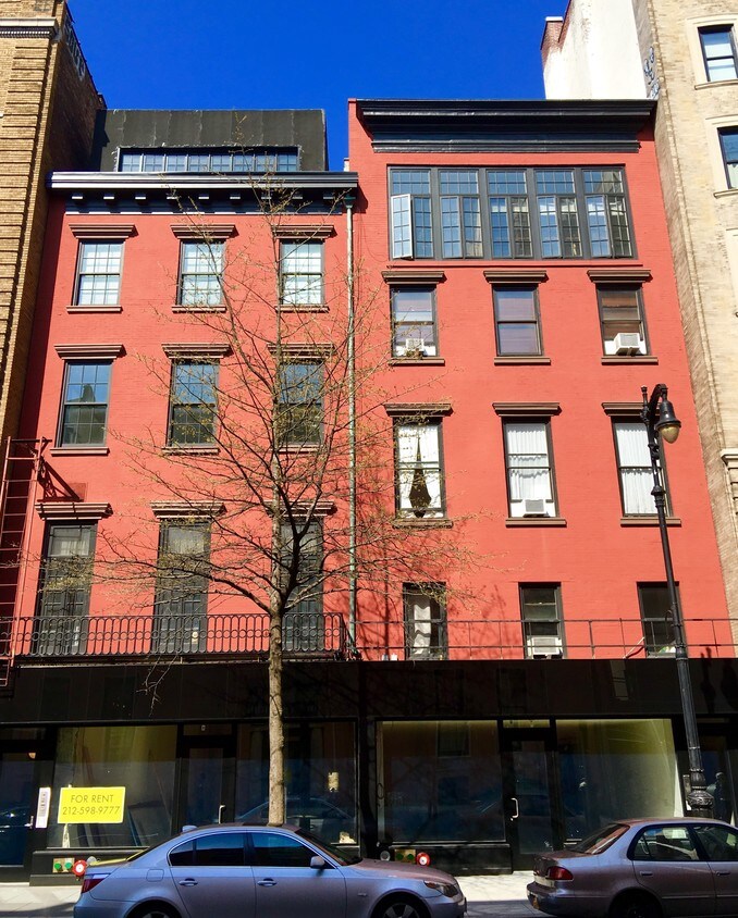 Front - 7 W 8th St