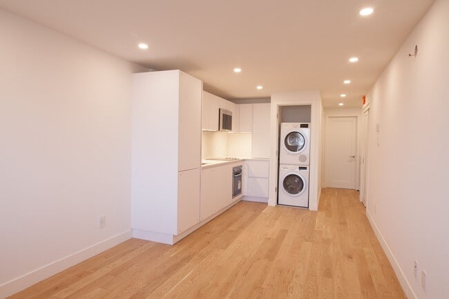 Photo du bâtiment - 3460 Rue Durocher