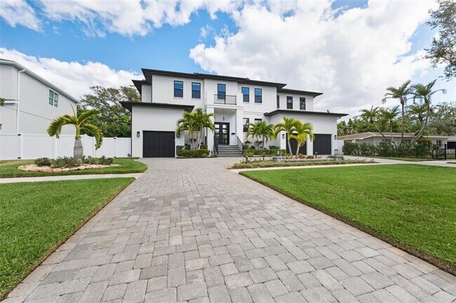 Foto del edificio - 481 W Davis Blvd