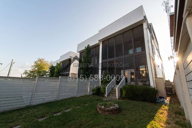 Photo - 420b 37th Avenue North House