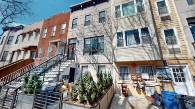 Building Photo - 235 Sumpter St