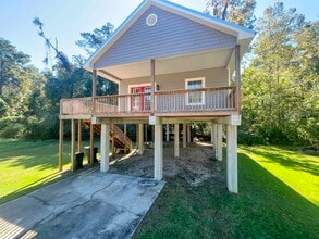 Building Photo - 1501 McPherson Dr