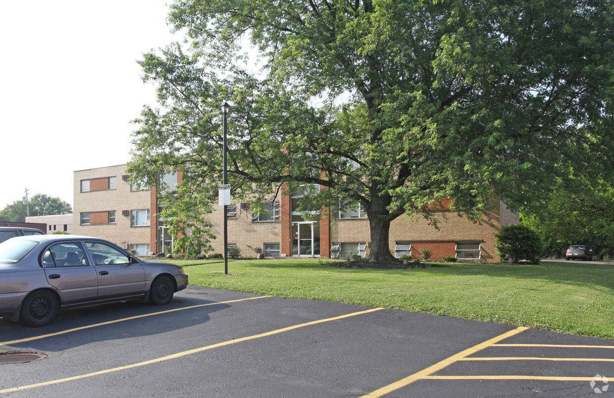 Building Photo - Broadwell Apartments