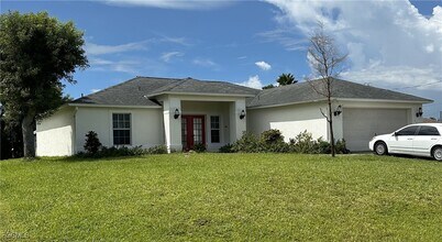 Building Photo - 1210 SW 10th Terrace