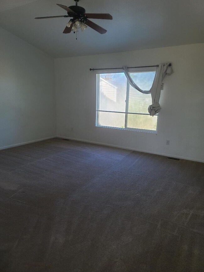 Foto del edificio - 12467 Dexter Way