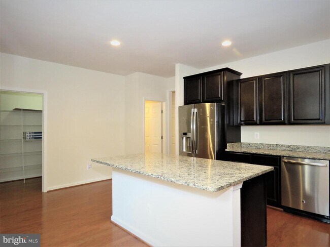 Building Photo - 21119 Ashburn Heights Dr