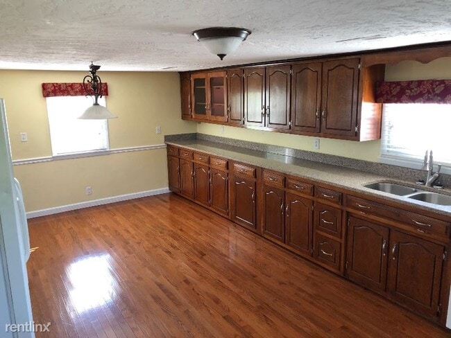 Building Photo - 2 br, 1 bath House - 1507 Austin Tracy Rd