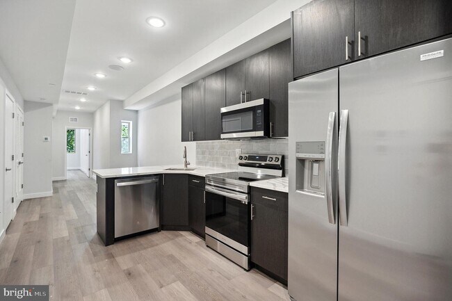 Building Photo - 2509 N 7th St