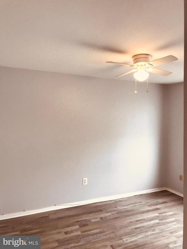 Building Photo - 443 Hardmoore Ct