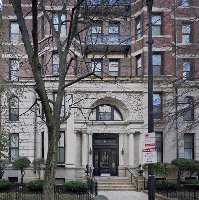 Building Photo - 483 Beacon St