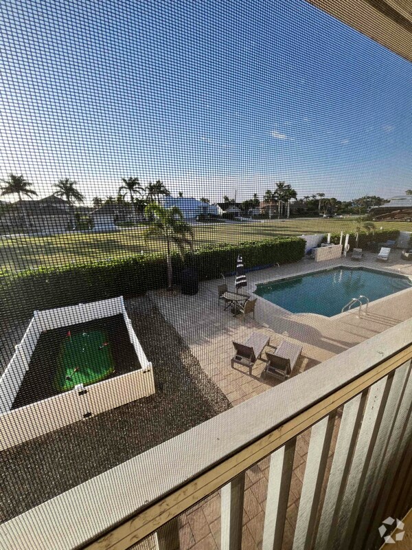 Building Photo - 5420 Chiquita Blvd S