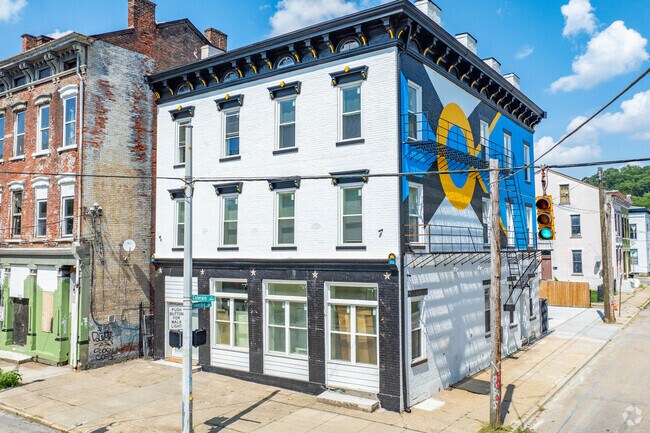 Fotografía del edificio - 2900 Colerain Ave