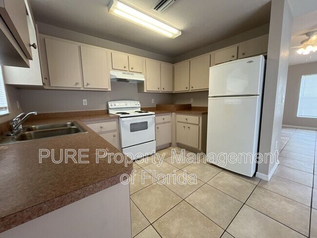 Foto del edificio - 1796 SW 107th Ln