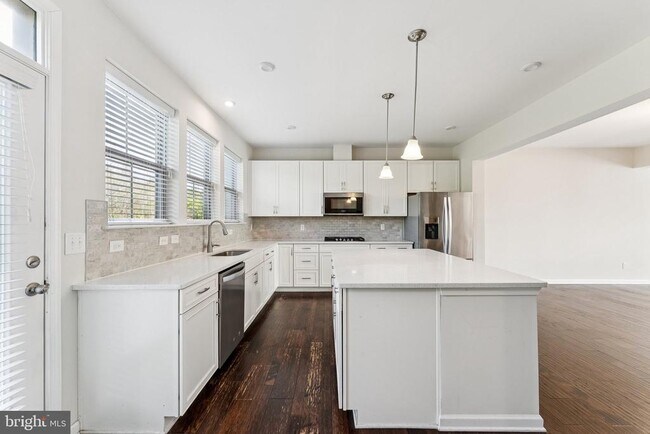 Foto del edificio - 43422 Robey Sq
