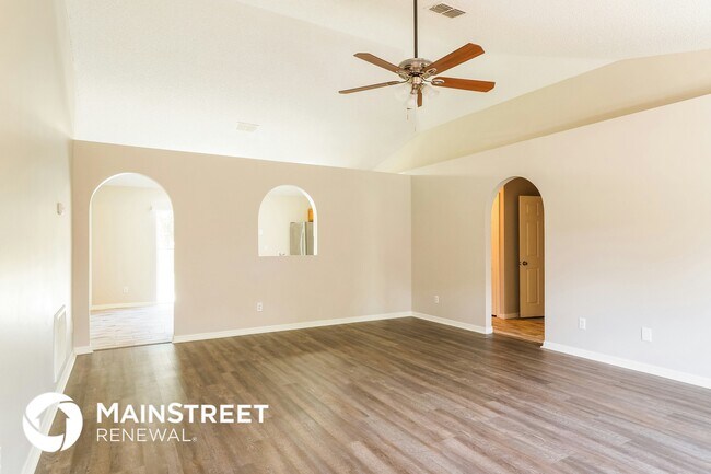 Foto del edificio - 615 NW North Macedo Blvd