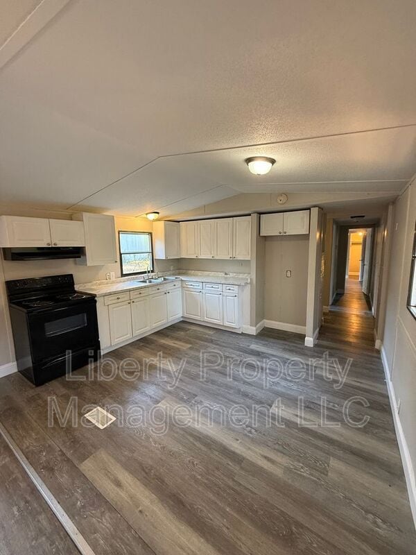 Foto del edificio - 121 New Hope Cir