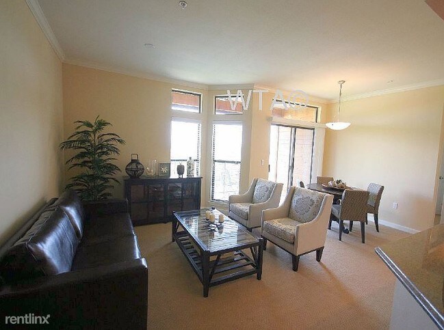 Foto del edificio - 7002 Convict Hill Rd