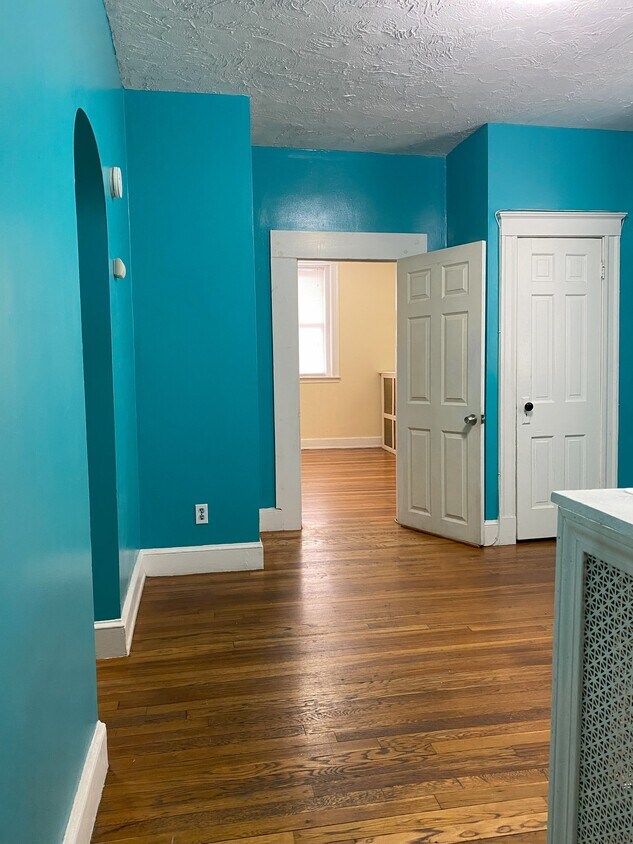 Foto principal - 143 Shawmut St