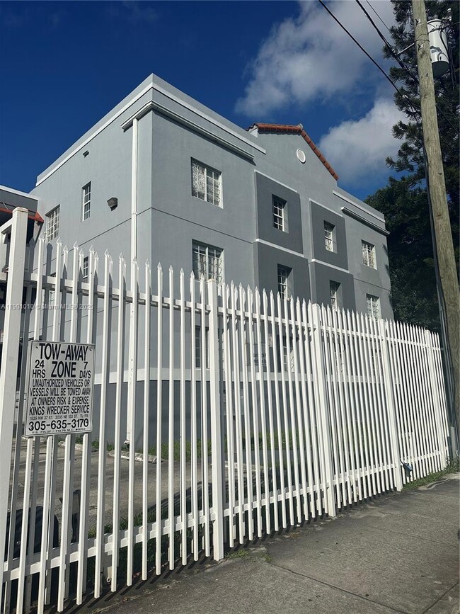 Foto del edificio - 519 SW 2nd St