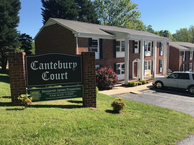 Building Photo - Cantebury Court