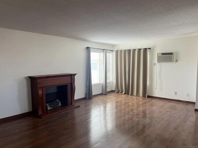 Foto del edificio - 4617 Kensington Dr