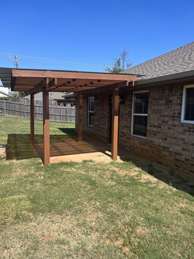 Foto del edificio - 901 Greenfield Ave