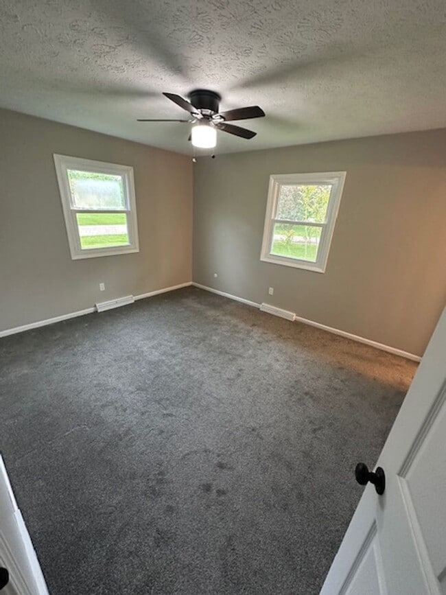 Building Photo - 3BD 1.5BA House in Uniontown (Lake LSD)
