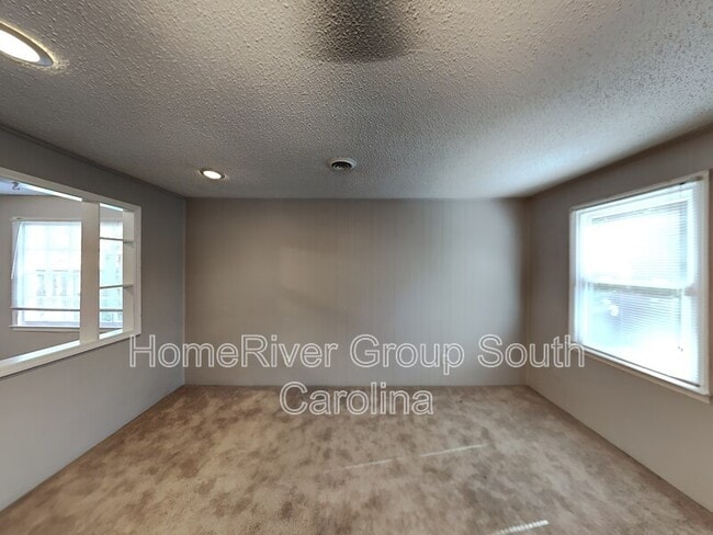 Building Photo - 206 Cable Head Rd